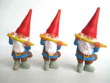 UpperDutch:,1 (ONE) David the Gnome figurine after a design by Rien Poortvliet, Collectible pocket gnome plays on flute,mini garden gnome. BRB / Startoys