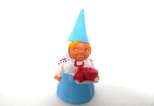 UpperDutch:,1 (ONE) Gnome figurine, Gnome after a design by Rien Poortvliet, Brb Gnome, Lisa the Gnome. Serving tea. Tea gift.