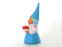 UpperDutch:,1 (ONE) Gnome figurine, Gnome after a design by Rien Poortvliet, Brb Gnome, Lisa the Gnome. Serving tea. Tea gift.