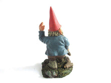 UpperDutch:Gnome,Gnome with Axe, Classic Gnomes 'Peter' after a design by Rien Poortvliet.