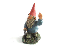 UpperDutch:Gnome,Gnome with Axe, Classic Gnomes 'Peter' after a design by Rien Poortvliet.